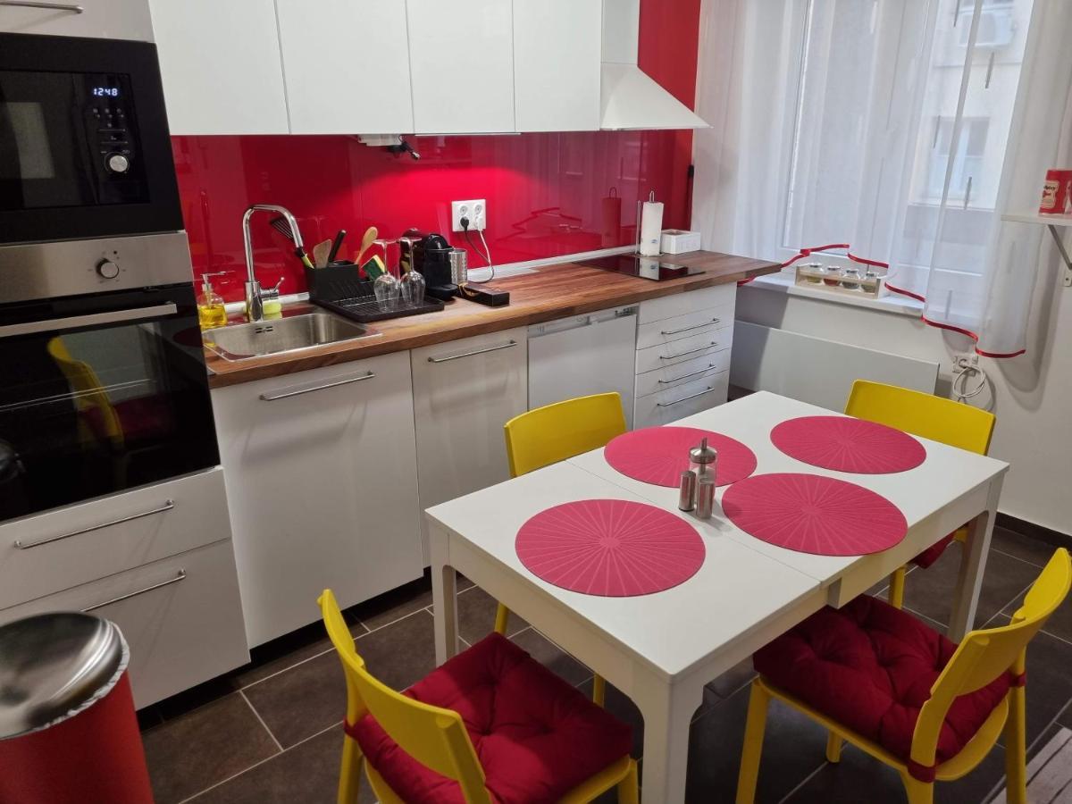 Flora Apartman Apartment Сегед Екстериор снимка